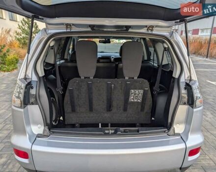 Серый Мицубиси Аутлендер ХЛ, объемом двигателя 2.2 л и пробегом 266 тыс. км за 11250 $, фото 56 на Automoto.ua