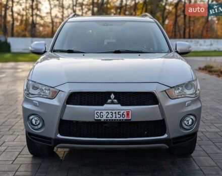 Серый Мицубиси Аутлендер ХЛ, объемом двигателя 2.2 л и пробегом 266 тыс. км за 11250 $, фото 2 на Automoto.ua
