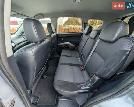 Сірий Міцубісі Аутлендер ХЛ, об'ємом двигуна 2.2 л та пробігом 266 тис. км за 11250 $, фото 51 на Automoto.ua