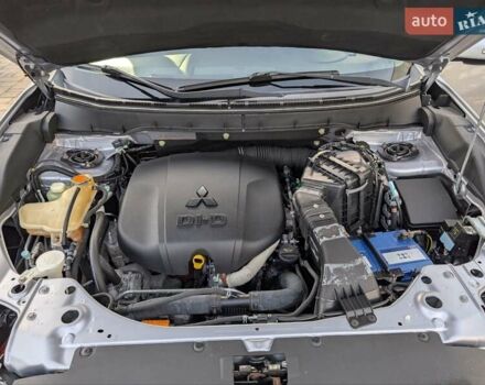 Сірий Міцубісі Аутлендер ХЛ, об'ємом двигуна 2.2 л та пробігом 266 тис. км за 11250 $, фото 65 на Automoto.ua