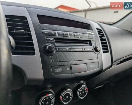 Серый Мицубиси Аутлендер ХЛ, объемом двигателя 2.2 л и пробегом 266 тыс. км за 11250 $, фото 36 на Automoto.ua