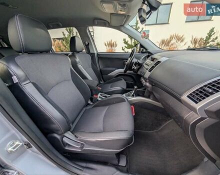 Сірий Міцубісі Аутлендер ХЛ, об'ємом двигуна 2.2 л та пробігом 266 тис. км за 11250 $, фото 47 на Automoto.ua