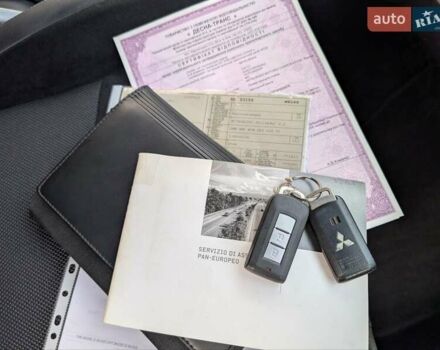 Сірий Міцубісі Аутлендер ХЛ, об'ємом двигуна 2.2 л та пробігом 266 тис. км за 11250 $, фото 69 на Automoto.ua