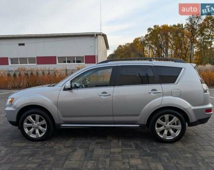 Сірий Міцубісі Аутлендер ХЛ, об'ємом двигуна 2.2 л та пробігом 266 тис. км за 11250 $, фото 14 на Automoto.ua