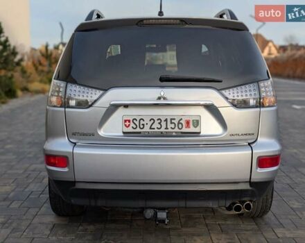 Сірий Міцубісі Аутлендер ХЛ, об'ємом двигуна 2.2 л та пробігом 266 тис. км за 11250 $, фото 7 на Automoto.ua