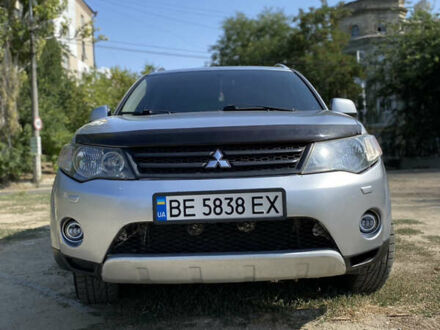Міцубісі Аутлендер ХЛ 2007 у Миколаєві на Automoto.ua Сірий Міцубісі Аутлендер ХЛ, об'ємом двигуна 2.4 л та пробігом 222 тис. км за 9200 $, фото 1 на Automoto.ua