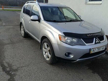Сірий Міцубісі Аутлендер ХЛ, об'ємом двигуна 2.36 л та пробігом 260 тис. км за 8800 $, фото 1 на Automoto.ua