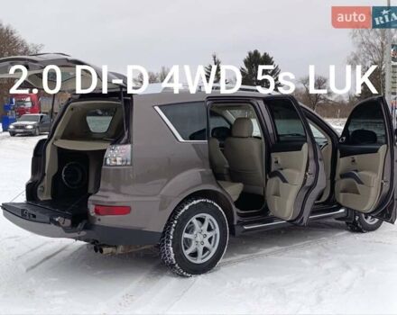 Серый Мицубиси Аутлендер ХЛ, объемом двигателя 2 л и пробегом 184 тыс. км за 10800 $, фото 1 на Automoto.ua