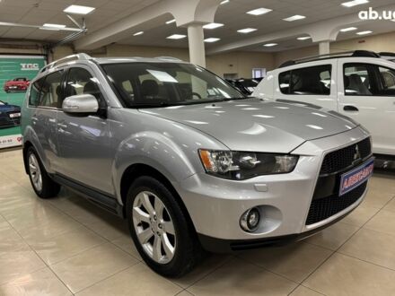 Сірий Міцубісі Аутлендер ХЛ, об'ємом двигуна 0 л та пробігом 182 тис. км за 10800 $, фото 1 на Automoto.ua