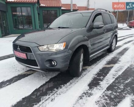 Сірий Міцубісі Аутлендер ХЛ, об'ємом двигуна 2.2 л та пробігом 198 тис. км за 10699 $, фото 1 на Automoto.ua