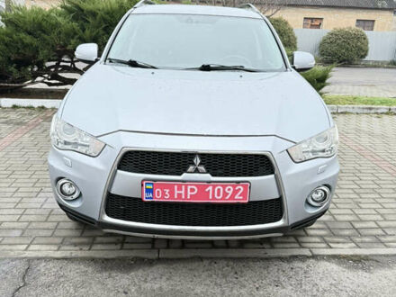 Сірий Міцубісі Аутлендер ХЛ, об'ємом двигуна 2.2 л та пробігом 259 тис. км за 11500 $, фото 1 на Automoto.ua