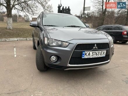 Мицубиси Аутлендер ХЛ 2012 в Чернигове на Automoto.ua Серый Мицубиси Аутлендер ХЛ, объемом двигателя 2 л и пробегом 145 тыс. км за 11700 $, фото 1 на Automoto.ua