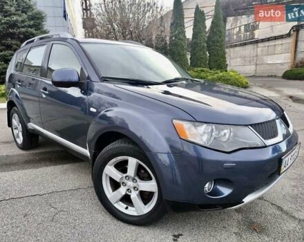 Синий Мицубиси Аутлендер ХЛ, объемом двигателя 3 л и пробегом 197 тыс. км за 9200 $, фото 14 на Automoto.ua
