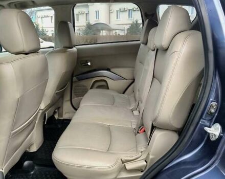 Синий Мицубиси Аутлендер ХЛ, объемом двигателя 3 л и пробегом 197 тыс. км за 9200 $, фото 20 на Automoto.ua