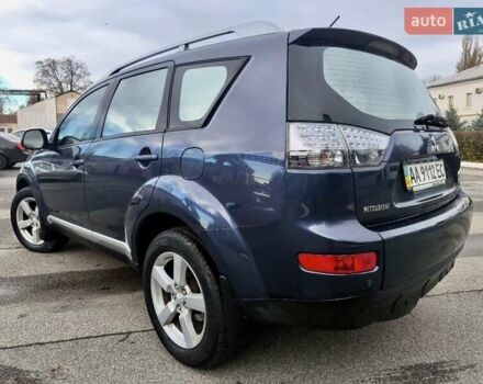 Синий Мицубиси Аутлендер ХЛ, объемом двигателя 3 л и пробегом 197 тыс. км за 9200 $, фото 5 на Automoto.ua