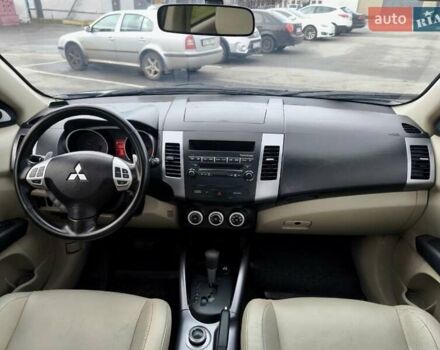 Синий Мицубиси Аутлендер ХЛ, объемом двигателя 3 л и пробегом 197 тыс. км за 9200 $, фото 22 на Automoto.ua