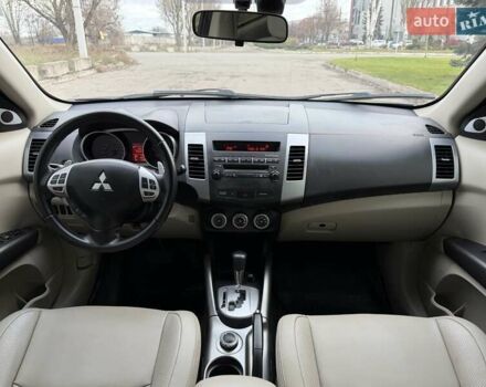 Синий Мицубиси Аутлендер ХЛ, объемом двигателя 3 л и пробегом 180 тыс. км за 9900 $, фото 15 на Automoto.ua