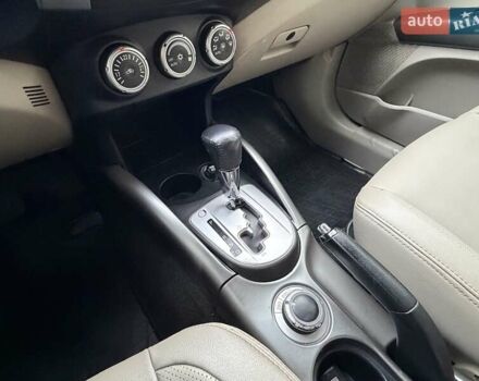 Синий Мицубиси Аутлендер ХЛ, объемом двигателя 3 л и пробегом 180 тыс. км за 9900 $, фото 27 на Automoto.ua