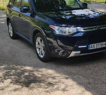 Міцубісі Аутлендер ХЛ 2014 у Харкові на Automoto.ua Синій Міцубісі Аутлендер ХЛ, об'ємом двигуна 2.36 л та пробігом 140 тис. км за 14000 $, фото 1 на Automoto.ua