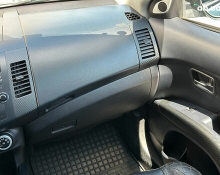 Зеленый Мицубиси Аутлендер ХЛ, объемом двигателя 3 л и пробегом 233 тыс. км за 9490 $, фото 17 на Automoto.ua