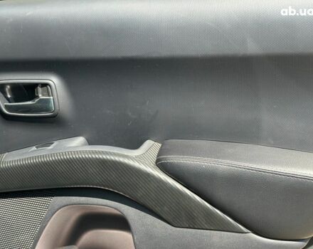 Зеленый Мицубиси Аутлендер ХЛ, объемом двигателя 3 л и пробегом 233 тыс. км за 9490 $, фото 15 на Automoto.ua