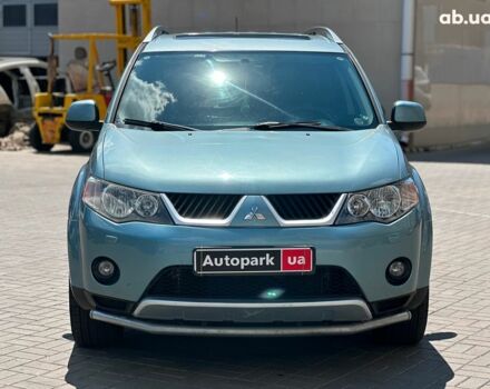 Зеленый Мицубиси Аутлендер ХЛ, объемом двигателя 3 л и пробегом 233 тыс. км за 9490 $, фото 1 на Automoto.ua