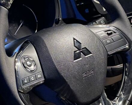 Белый Мицубиси Аутлендер, объемом двигателя 2.4 л и пробегом 150 тыс. км за 16000 $, фото 7 на Automoto.ua