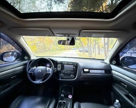 Белый Мицубиси Аутлендер, объемом двигателя 2.4 л и пробегом 146 тыс. км за 13500 $, фото 14 на Automoto.ua