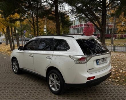 Белый Мицубиси Аутлендер, объемом двигателя 2.4 л и пробегом 146 тыс. км за 13500 $, фото 5 на Automoto.ua