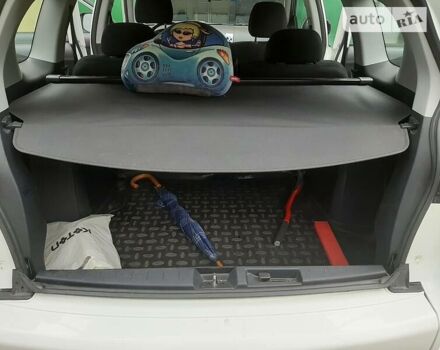 Белый Мицубиси Аутлендер, объемом двигателя 2.4 л и пробегом 63 тыс. км за 13800 $, фото 5 на Automoto.ua