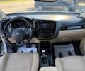 Белый Мицубиси Аутлендер, объемом двигателя 3 л и пробегом 83 тыс. км за 11000 $, фото 7 на Automoto.ua