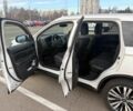 Белый Мицубиси Аутлендер, объемом двигателя 2.4 л и пробегом 168 тыс. км за 19500 $, фото 6 на Automoto.ua