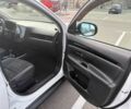 Белый Мицубиси Аутлендер, объемом двигателя 2.4 л и пробегом 168 тыс. км за 19500 $, фото 15 на Automoto.ua
