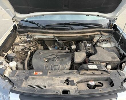 Белый Мицубиси Аутлендер, объемом двигателя 2.4 л и пробегом 168 тыс. км за 19500 $, фото 17 на Automoto.ua