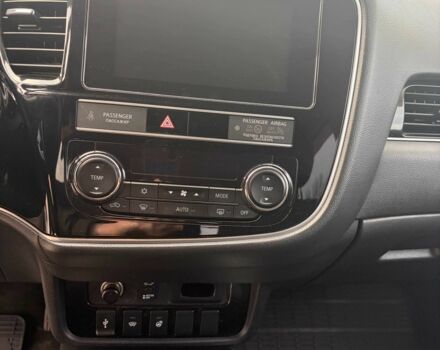 Белый Мицубиси Аутлендер, объемом двигателя 2.4 л и пробегом 168 тыс. км за 19500 $, фото 11 на Automoto.ua