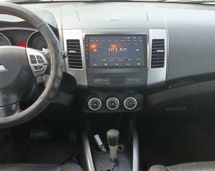 Міцубісі Аутлендер 2007 у Києві на Automoto.ua Білий Міцубісі Аутлендер, об'ємом двигуна 3 л та пробігом 226 тис. км за 6999 $, фото 2 на Automoto.ua