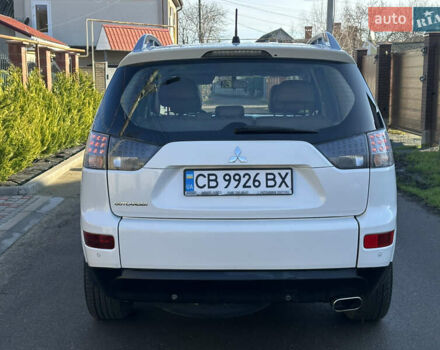 Білий Міцубісі Аутлендер, об'ємом двигуна 3 л та пробігом 187 тис. км за 7999 $, фото 11 на Automoto.ua