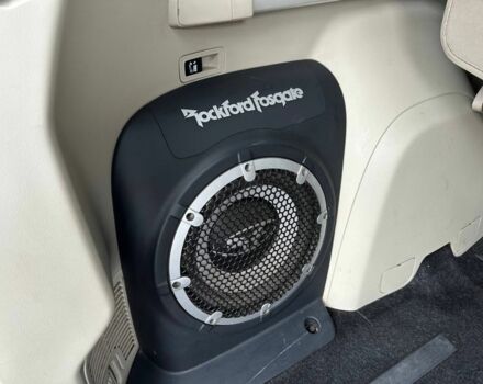 Білий Міцубісі Аутлендер, об'ємом двигуна 2.4 л та пробігом 160 тис. км за 9299 $, фото 23 на Automoto.ua