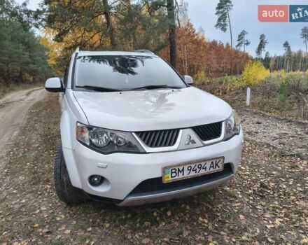 Мицубиси Аутлендер 2008 в Лебедине на Automoto.ua Белый Мицубиси Аутлендер, объемом двигателя 3 л и пробегом 150 тыс. км за 10000 $, фото 2 на Automoto.ua