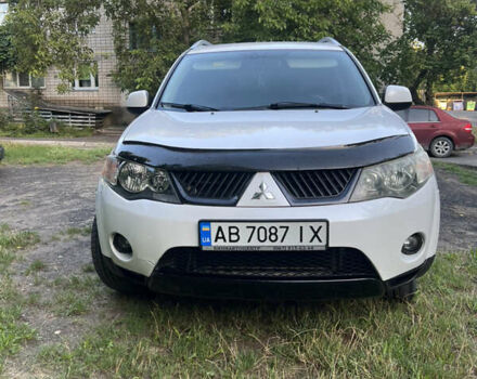Білий Міцубісі Аутлендер, об'ємом двигуна 2.36 л та пробігом 210 тис. км за 8800 $, фото 9 на Automoto.ua