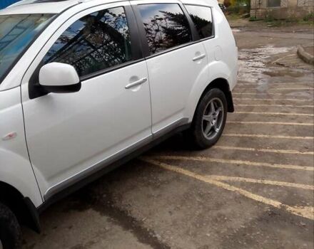 Білий Міцубісі Аутлендер, об'ємом двигуна 2.18 л та пробігом 275 тис. км за 9500 $, фото 2 на Automoto.ua