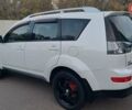 Белый Мицубиси Аутлендер, объемом двигателя 2.36 л и пробегом 185 тыс. км за 8950 $, фото 16 на Automoto.ua