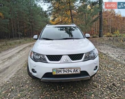Мицубиси Аутлендер 2008 в Лебедине на Automoto.ua Белый Мицубиси Аутлендер, объемом двигателя 3 л и пробегом 150 тыс. км за 10000 $, фото 5 на Automoto.ua
