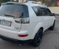 Міцубісі Аутлендер 2008 у Чернігові на Automoto.ua Білий Міцубісі Аутлендер, об'ємом двигуна 2.36 л та пробігом 185 тис. км за 8950 $, фото 15 на Automoto.ua