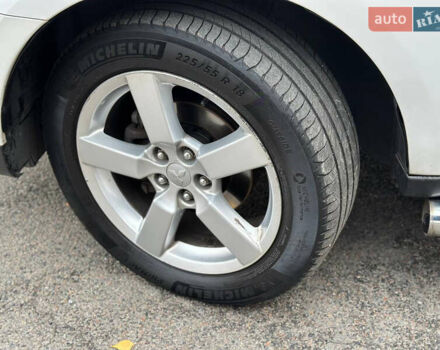 Белый Мицубиси Аутлендер, объемом двигателя 2.36 л и пробегом 160 тыс. км за 9299 $, фото 41 на Automoto.ua