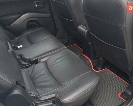 Белый Мицубиси Аутлендер, объемом двигателя 2.36 л и пробегом 185 тыс. км за 8950 $, фото 25 на Automoto.ua