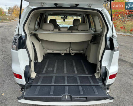 Белый Мицубиси Аутлендер, объемом двигателя 2.36 л и пробегом 160 тыс. км за 9299 $, фото 36 на Automoto.ua