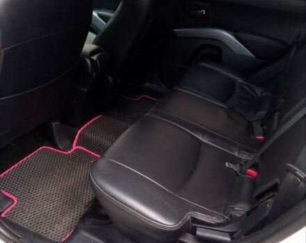 Білий Міцубісі Аутлендер, об'ємом двигуна 2.18 л та пробігом 275 тис. км за 9500 $, фото 7 на Automoto.ua