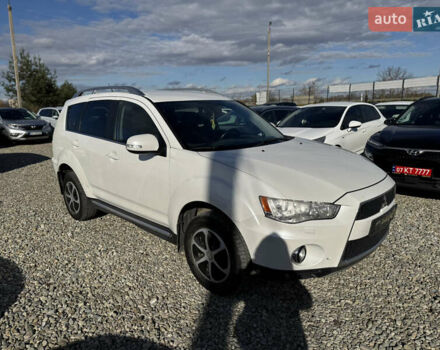 Белый Мицубиси Аутлендер, объемом двигателя 2.18 л и пробегом 271 тыс. км за 8700 $, фото 12 на Automoto.ua