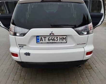 Мицубиси Аутлендер 2010 в Косове на Automoto.ua Белый Мицубиси Аутлендер, объемом двигателя 2.36 л и пробегом 283 тыс. км за 10000 $, фото 4 на Automoto.ua